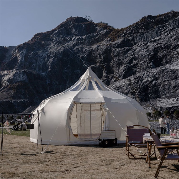 Anong Mga Bentahe ang Dinadala ng YMOUTDOOR Outdoor Canvas Bell Tent Sa Glamping Business?