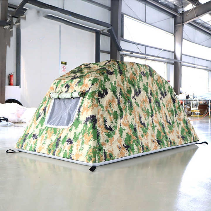 InflatableB camping air tent sa labas